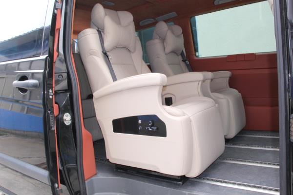 Mercedes-Benz vito seat.jpg Mercedes-Benz vito seat.jpg